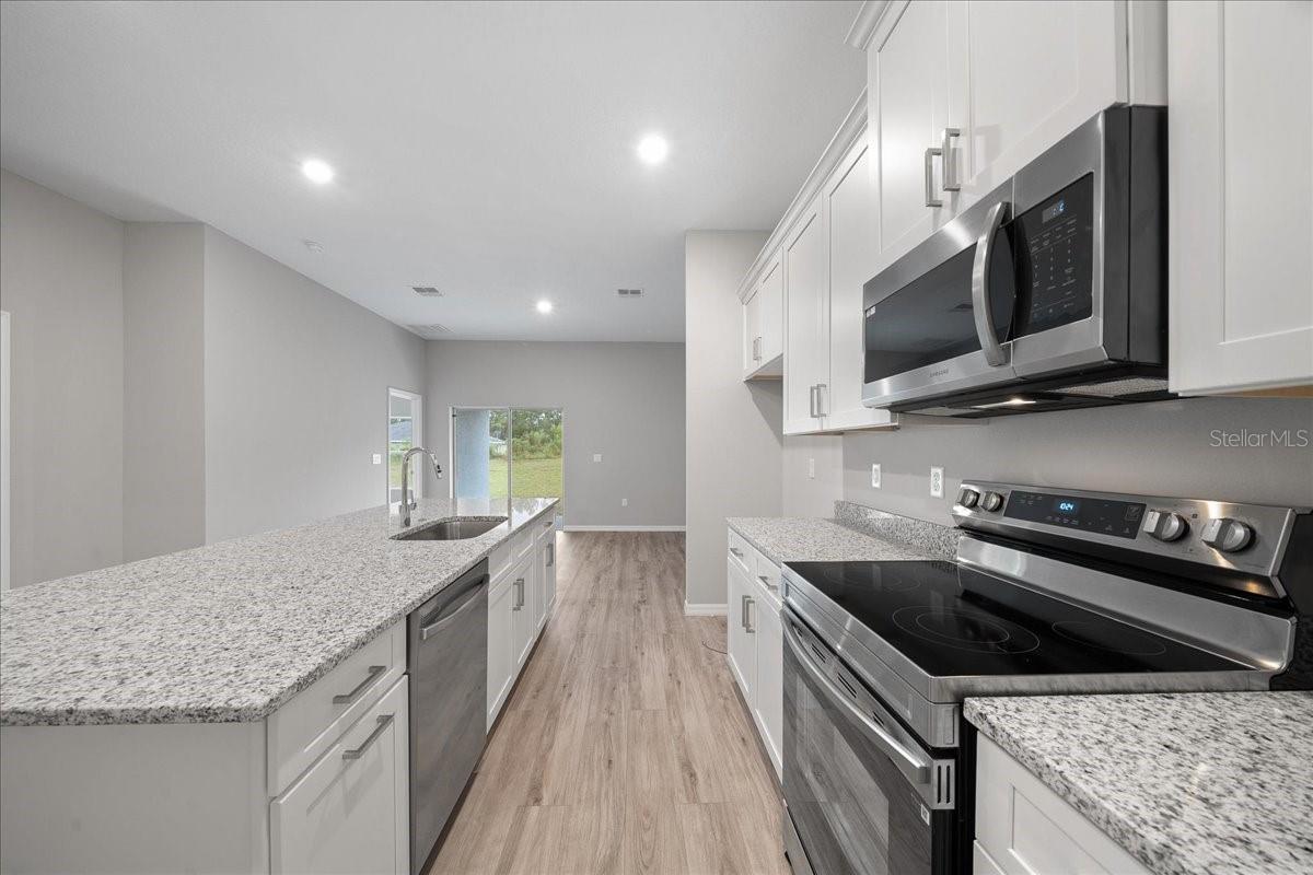 Image 18 of 46 For 6528 140th Pl. Rd.