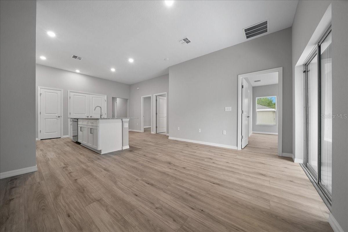 Image 23 of 46 For 6528 140th Pl. Rd.