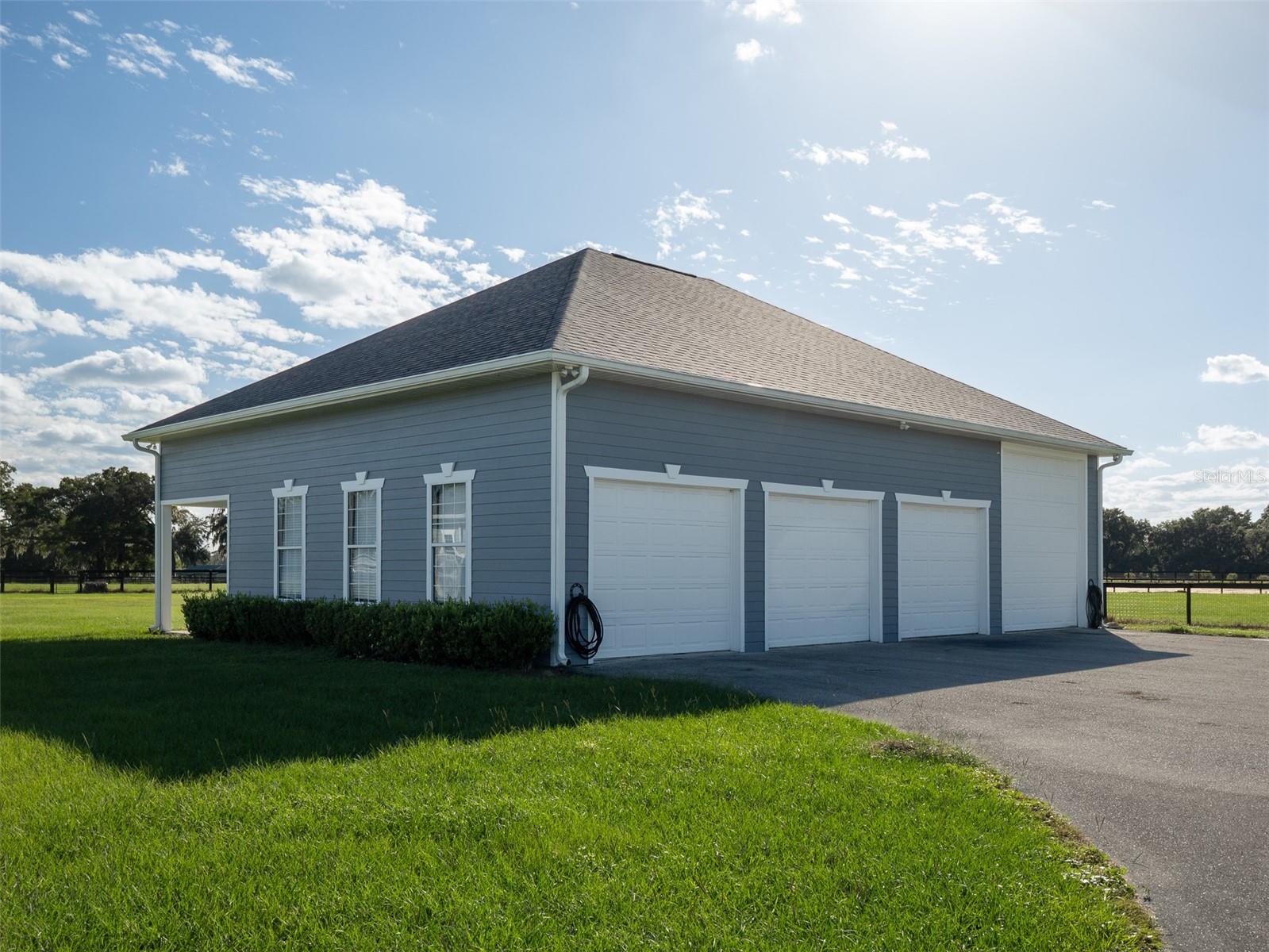 Image 21 of 31 For 5028 Anthony Road