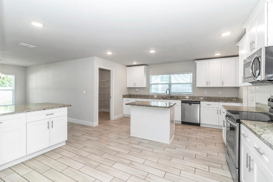 Image 10 of 23 For 8376 59th Terrace