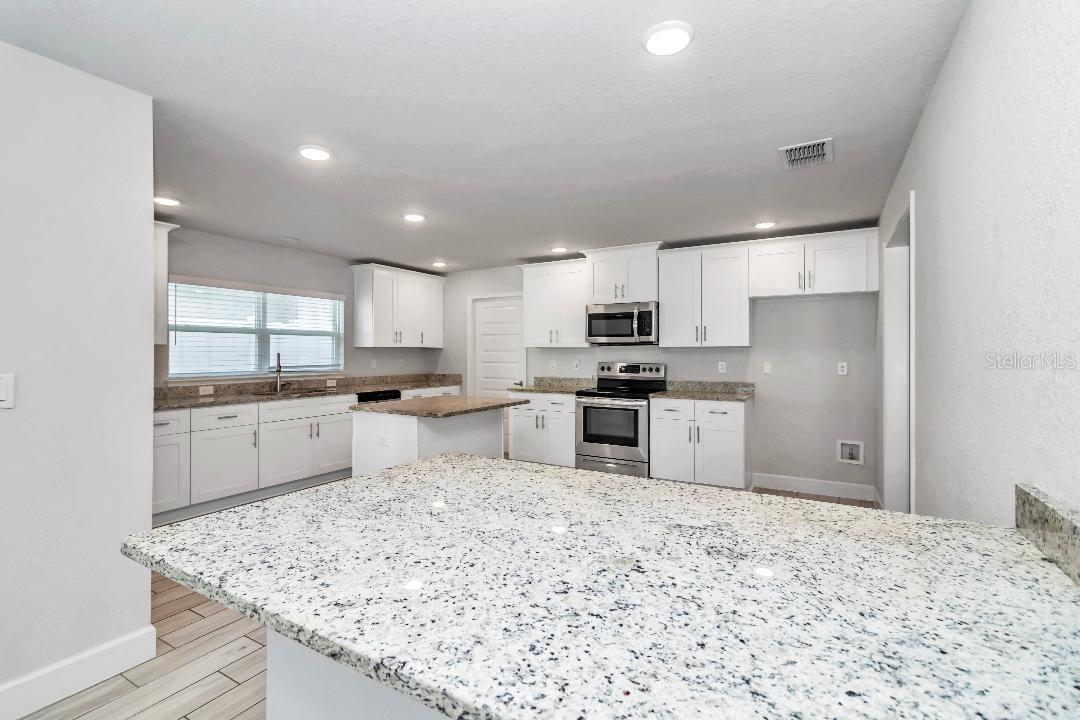 Image 9 of 23 For 8376 59th Terrace