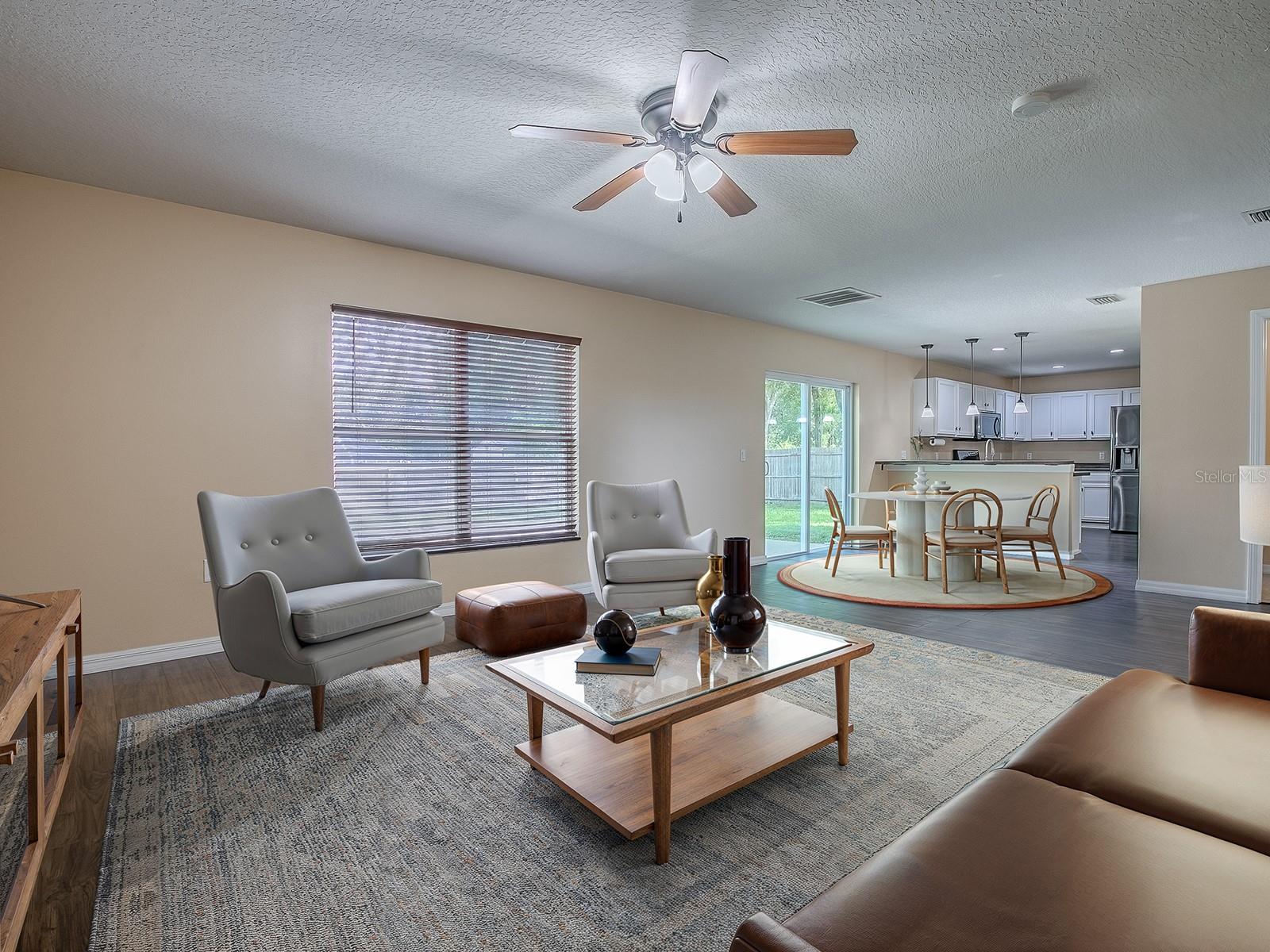 Listing photo id 20 for 1467 Pringle Place
