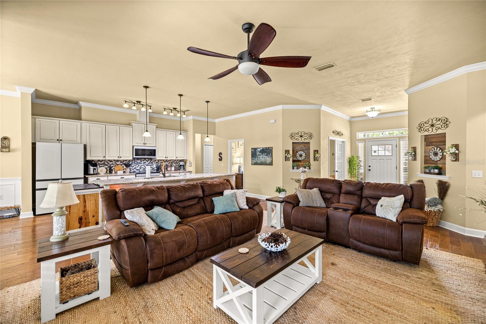 Image 11 of 38 For 14834 149th Road