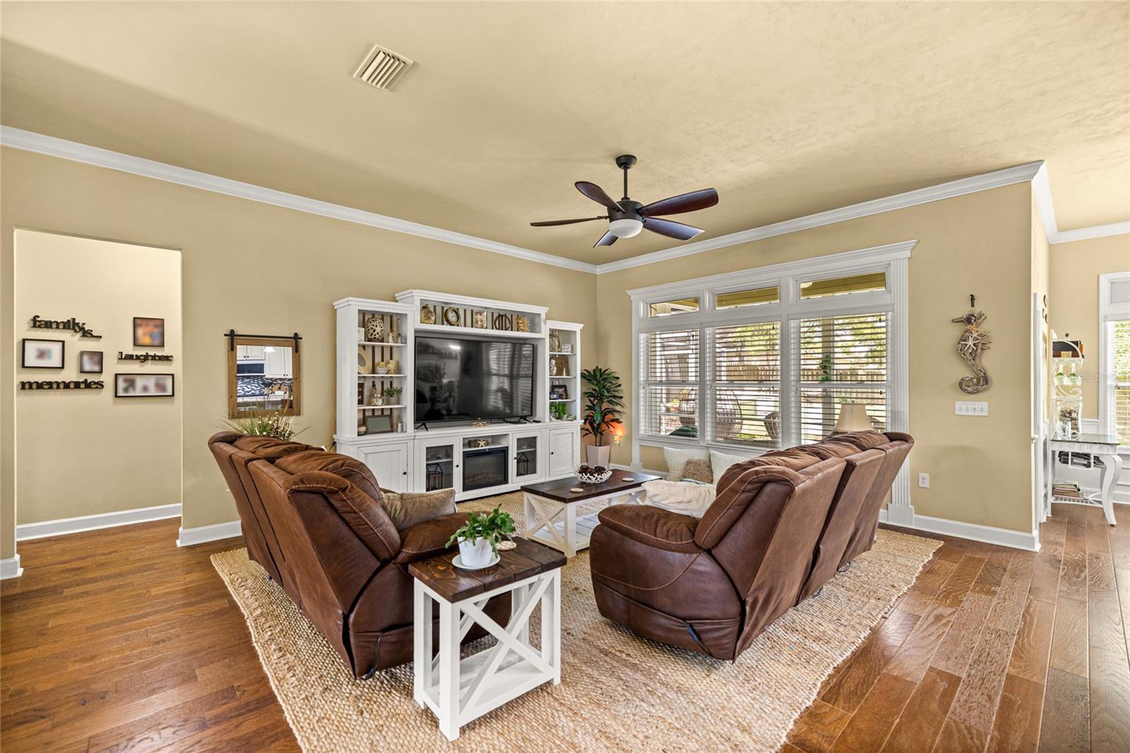 Image 9 of 38 For 14834 149th Road