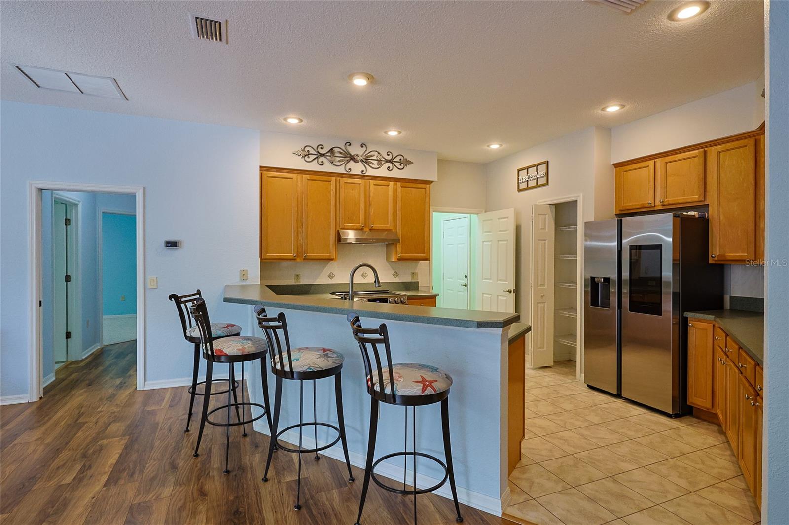 Image 21 of 57 For 19238 101st Street