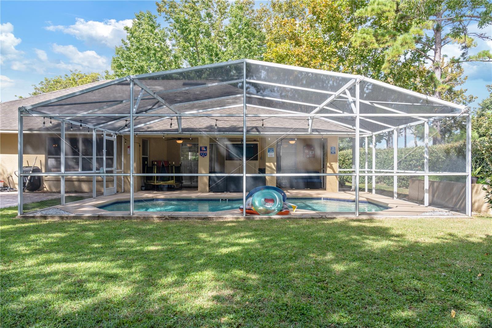 Image 38 of 47 For 901 Forest Hill Drive