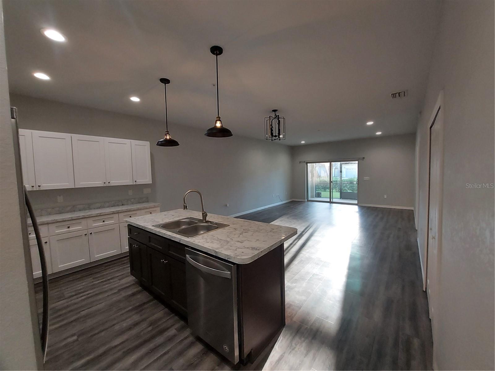 Image 10 of 29 For 3415 Anthony Road 304