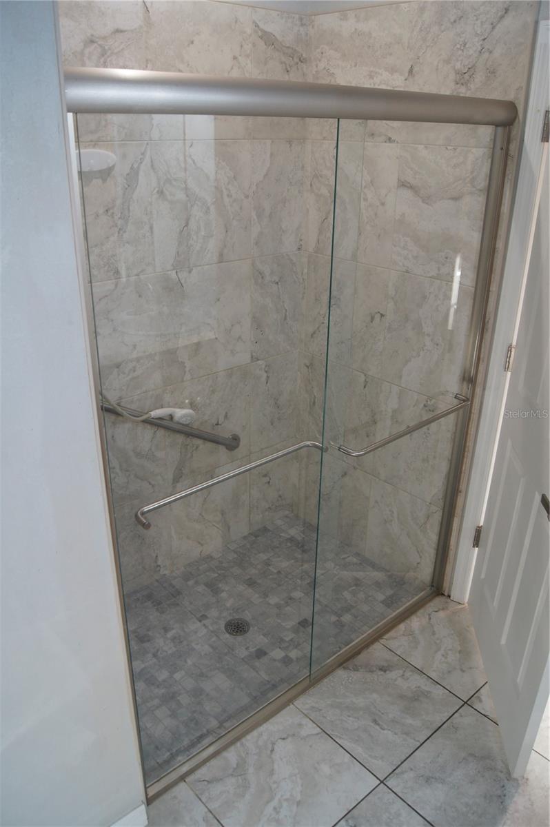 Image 20 of 29 For 3415 Anthony Road 304