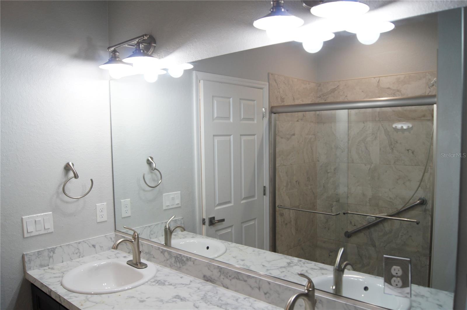 Image 23 of 29 For 3415 Anthony Road 304