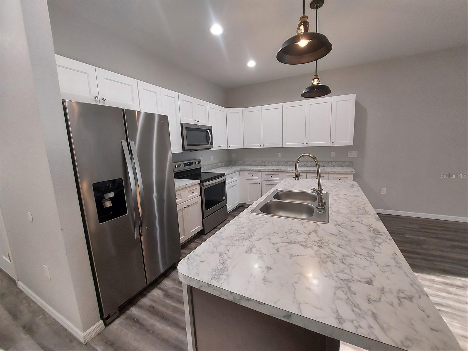 Image 9 of 29 For 3415 Anthony Road 304