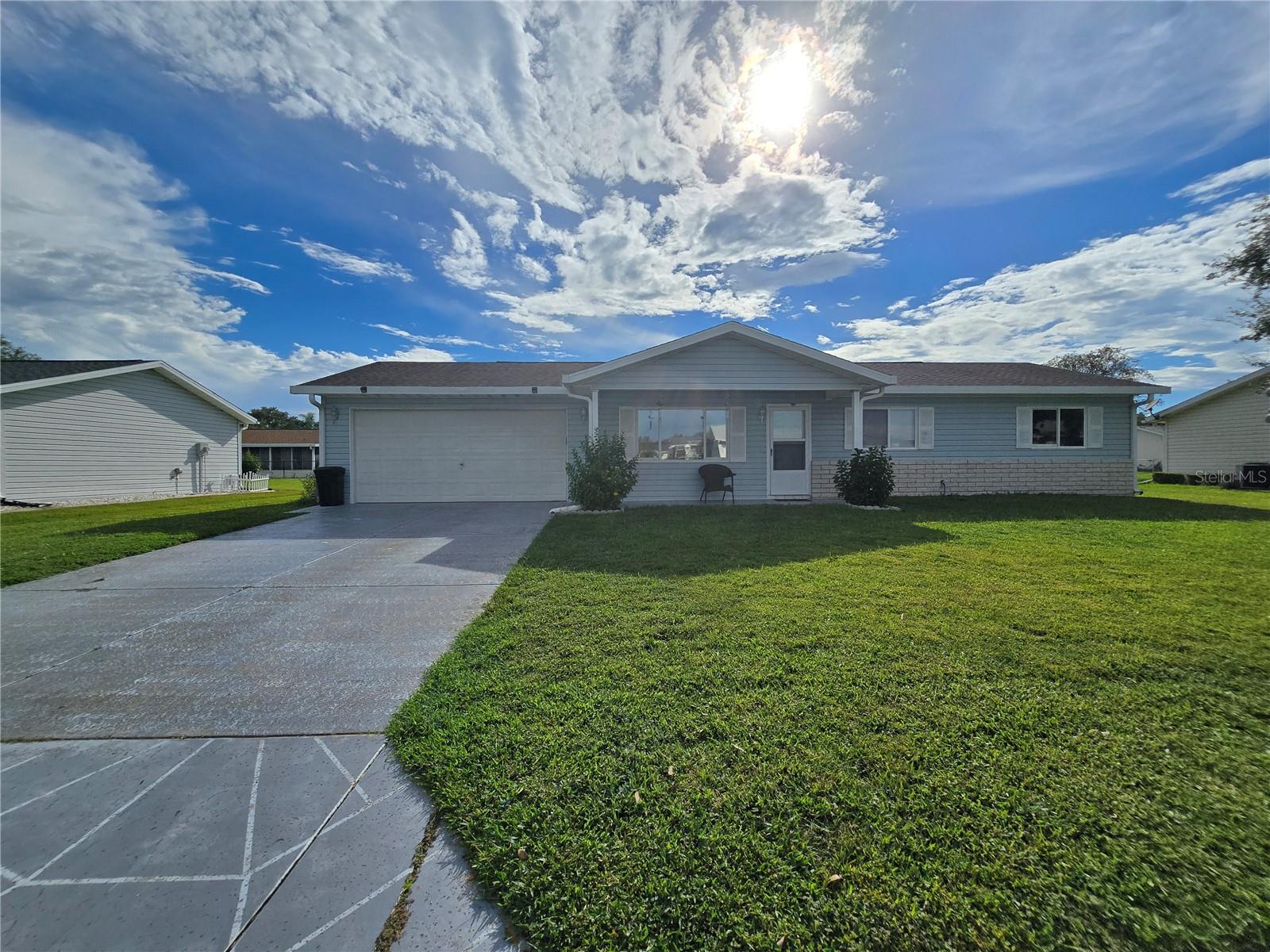 Image 7 of 37 For 17928 107th Court