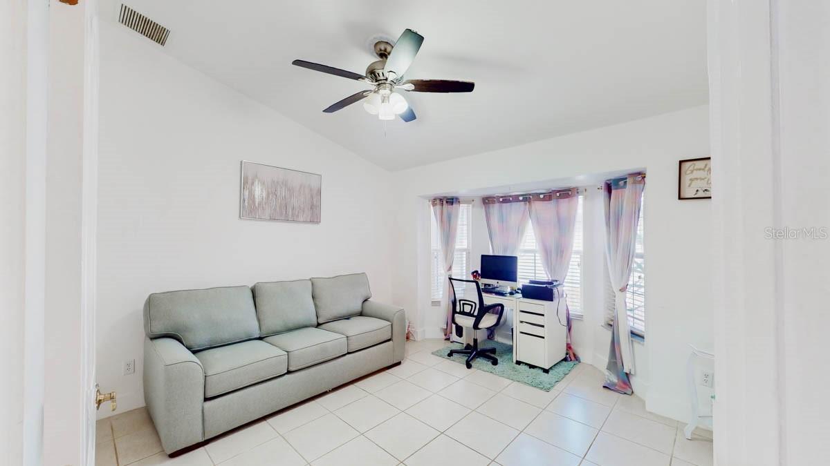 Image 8 of 27 For 13850 71st Lane