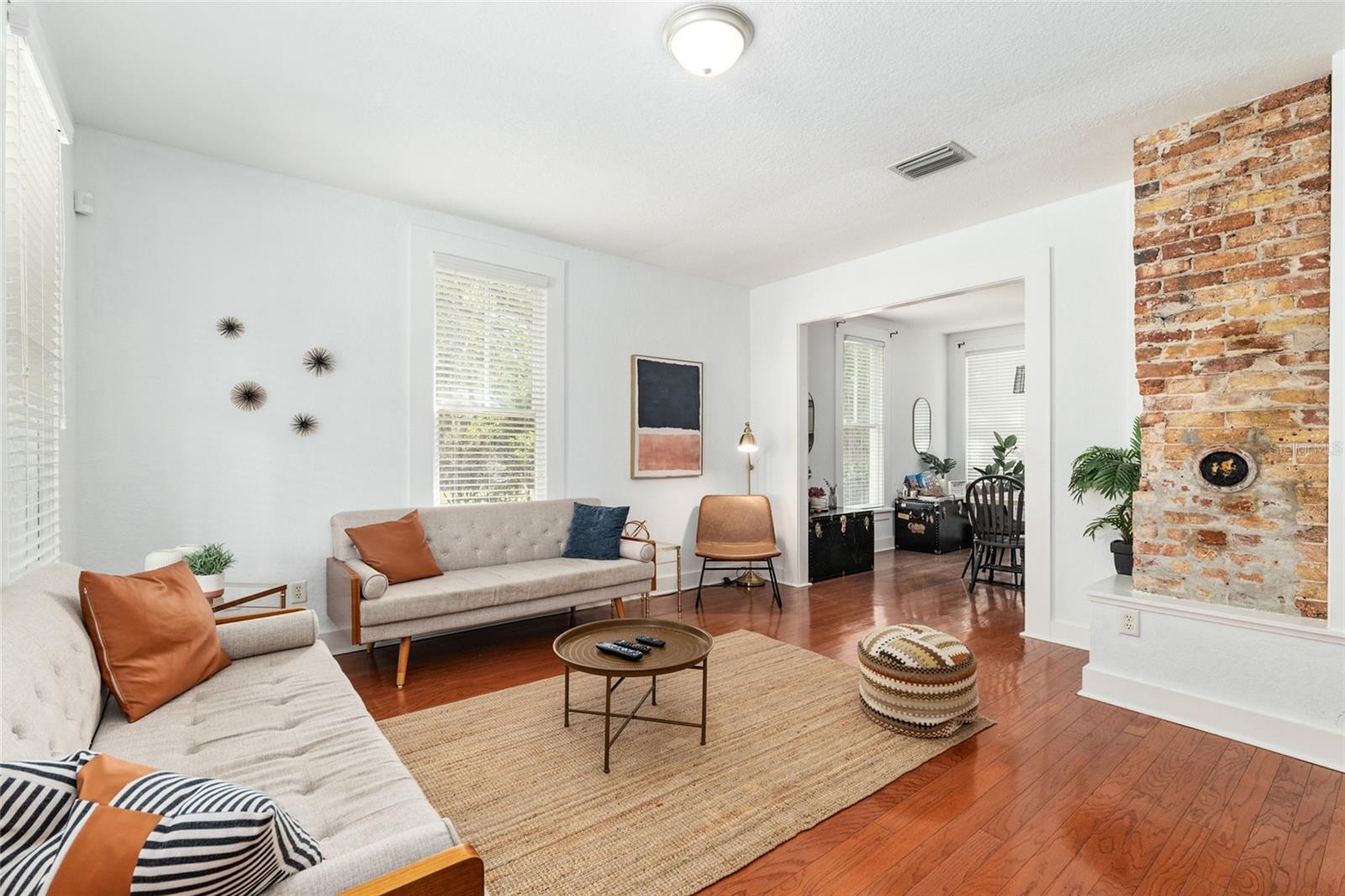 Image 7 of 30 For 910 2nd Street