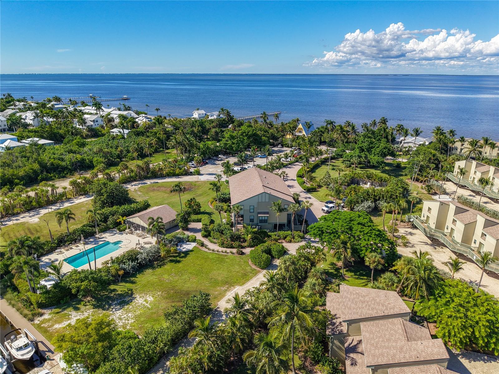 Image 71 of 87 For 16750 Bocilla Palms Drive 74