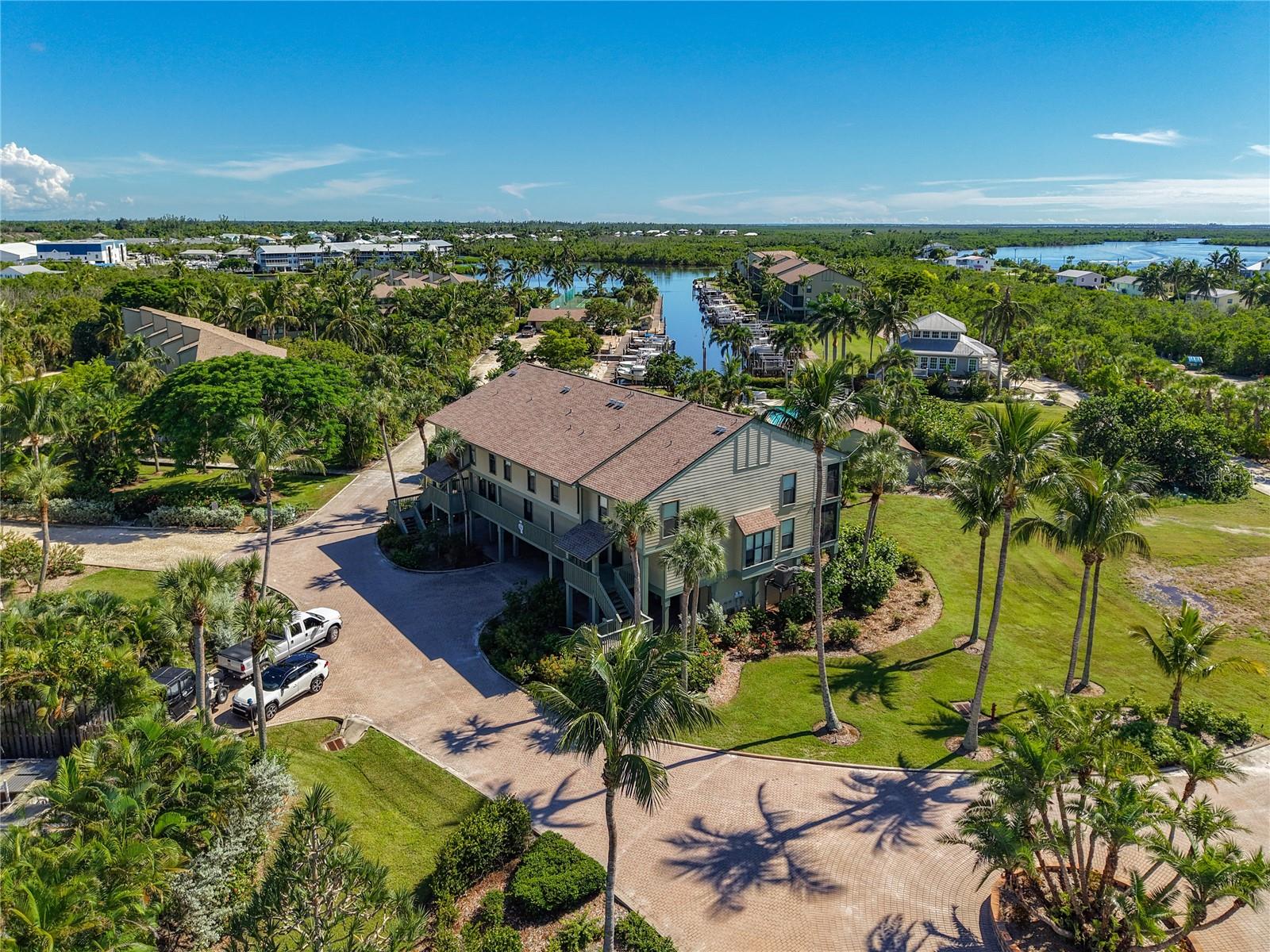 Image 83 of 87 For 16750 Bocilla Palms Drive 74