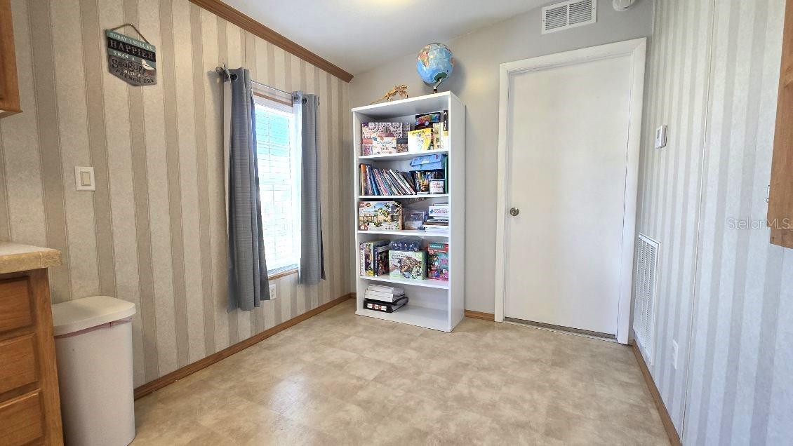 Image 20 of 43 For 8811 66th Terrace