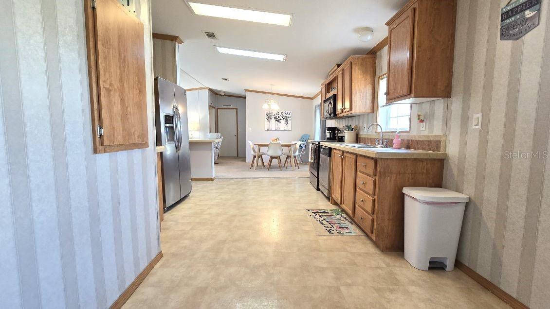 Image 21 of 43 For 8811 66th Terrace