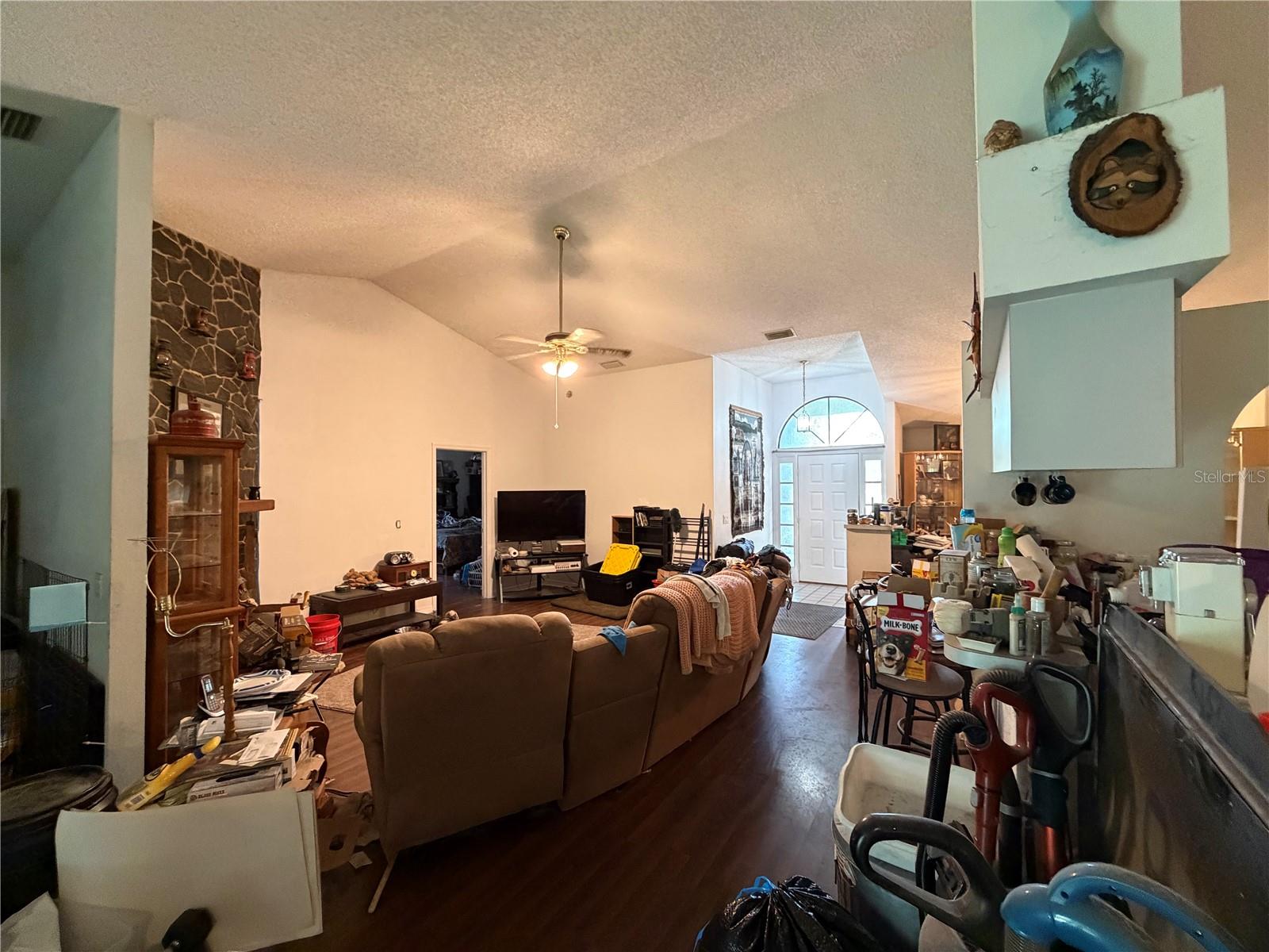 Image 11 of 41 For 9 Hialeah Drive