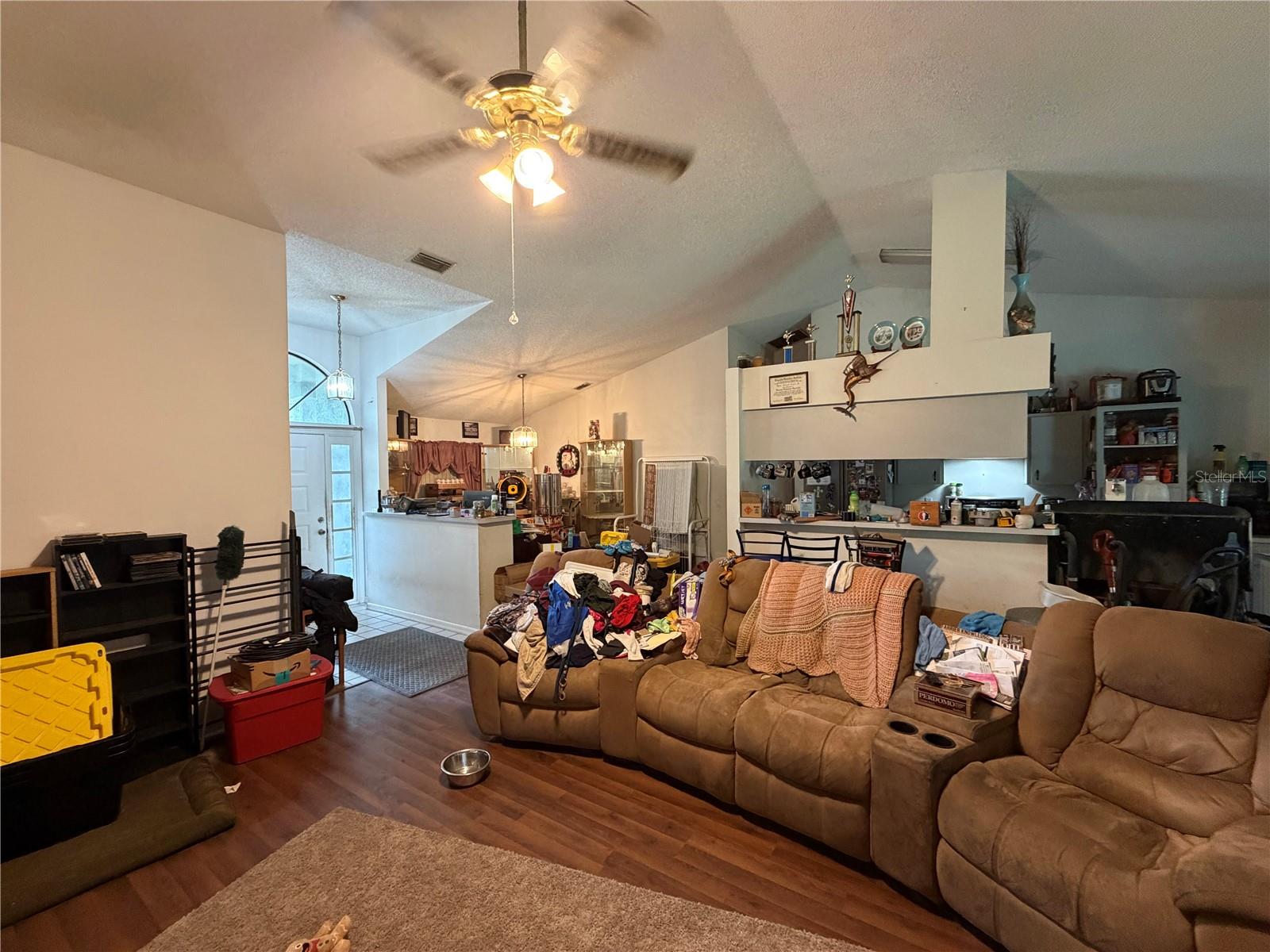 Image 12 of 41 For 9 Hialeah Drive