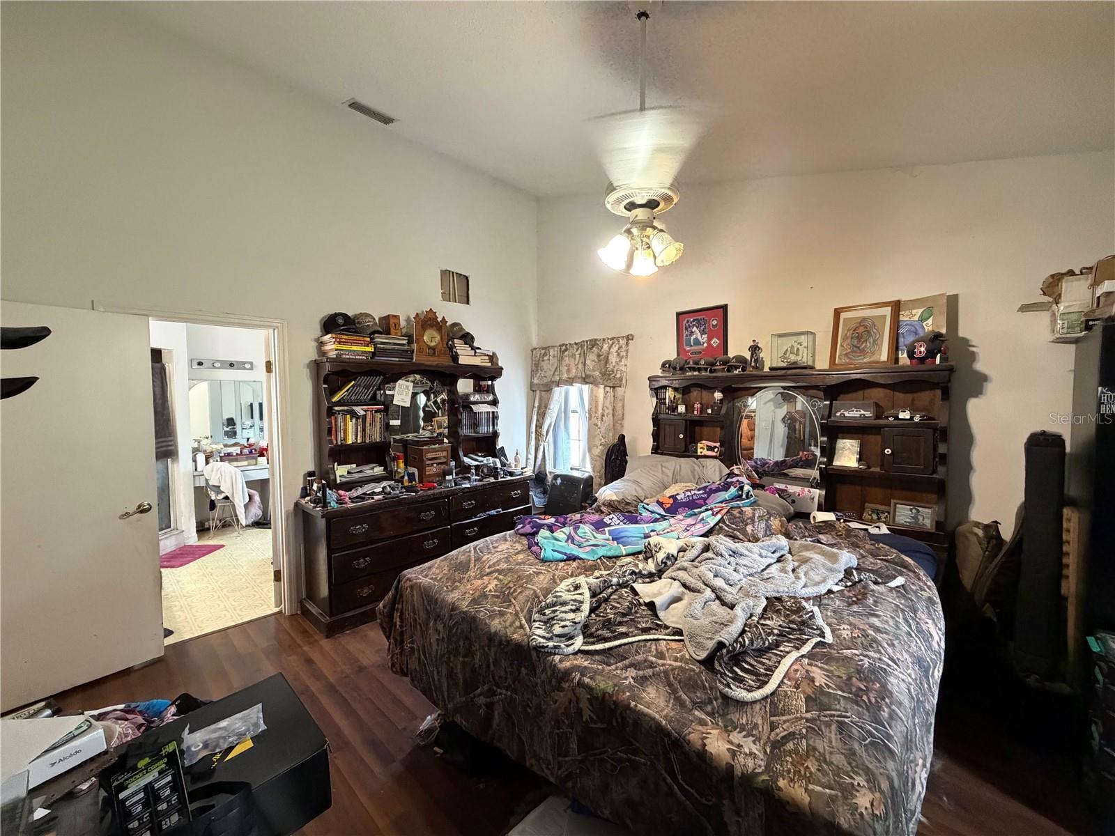 Image 20 of 41 For 9 Hialeah Drive