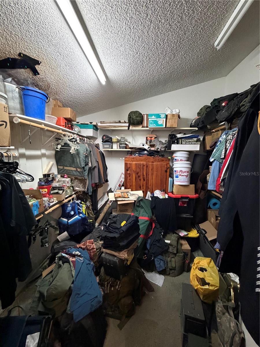 Image 24 of 41 For 9 Hialeah Drive