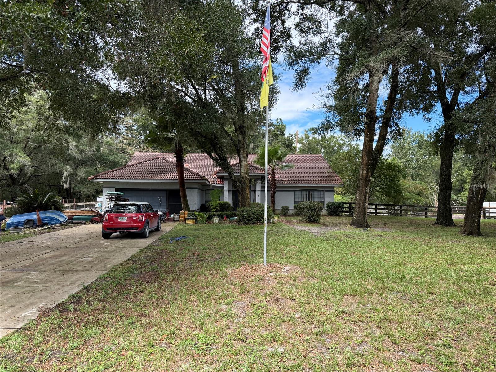 Image 4 of 41 For 9 Hialeah Drive