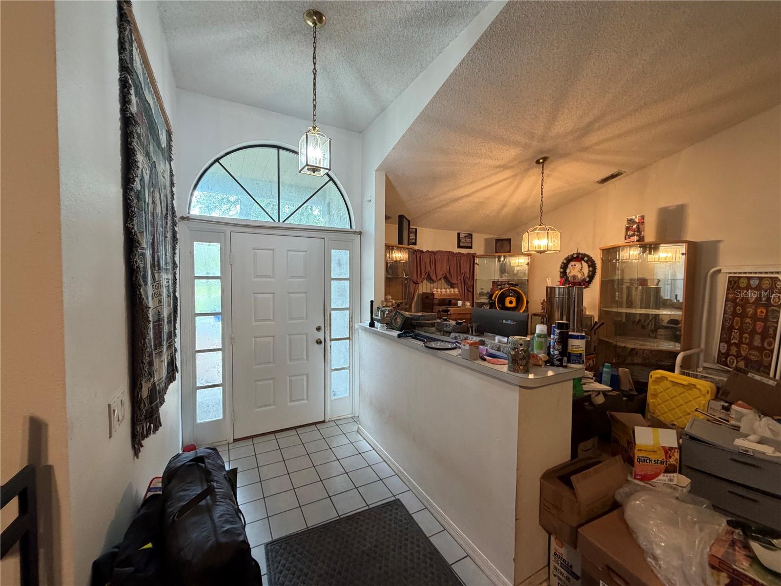 Image 8 of 41 For 9 Hialeah Drive
