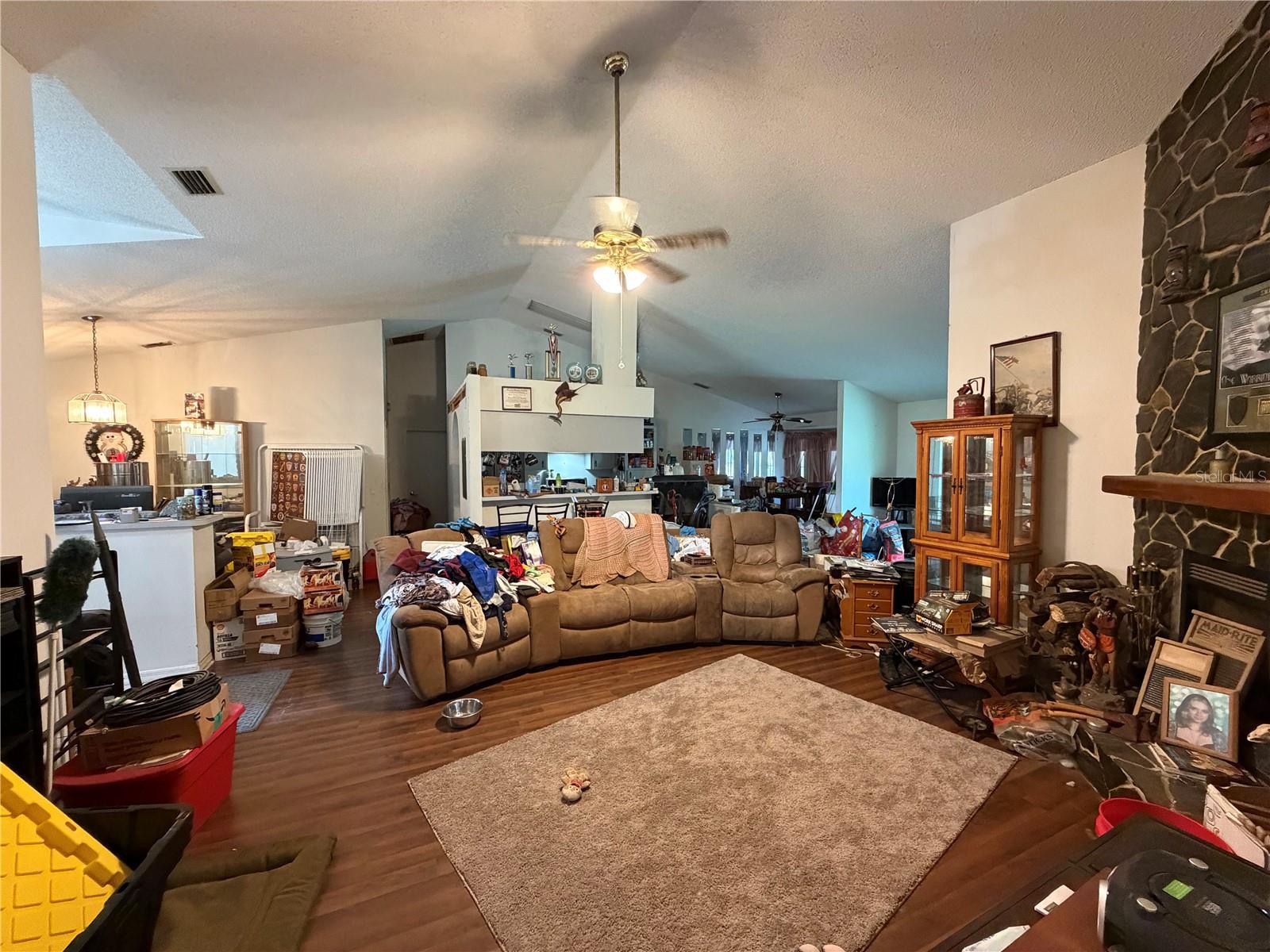 Image 9 of 41 For 9 Hialeah Drive