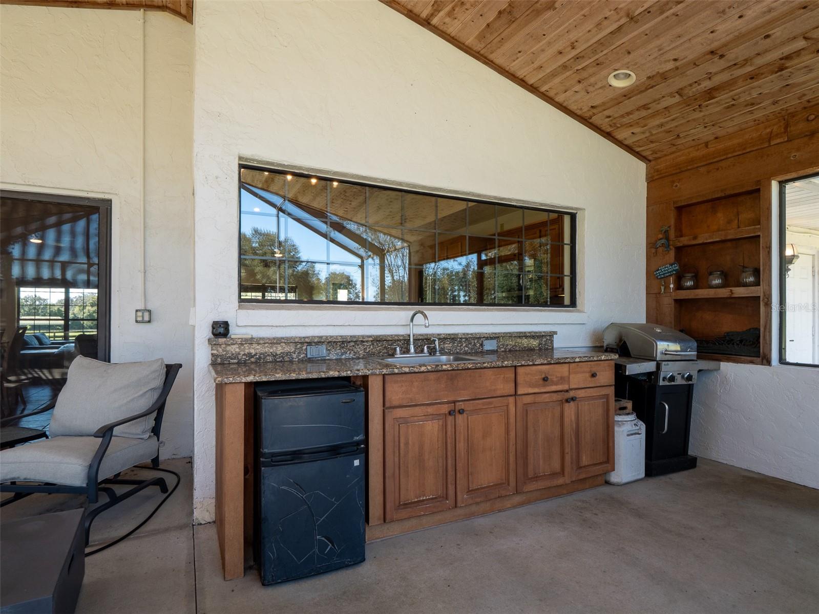 Image 17 of 32 For 15939 162nd Terrace