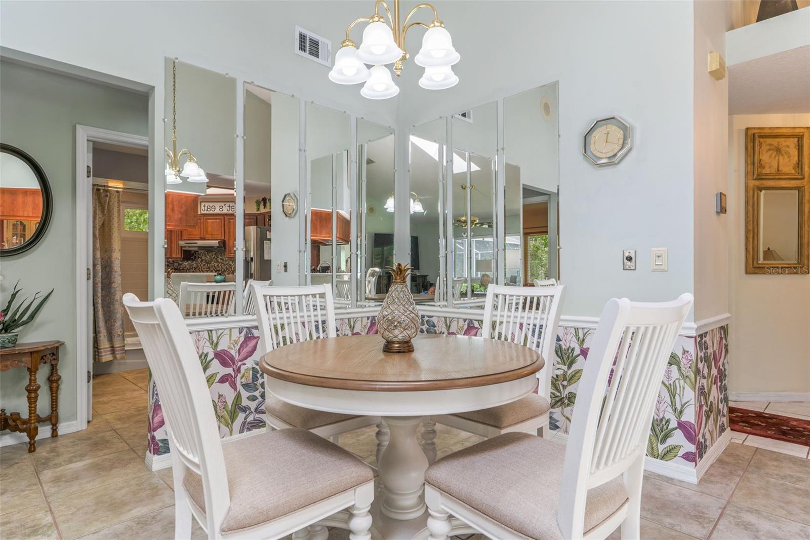 Image 18 of 48 For 4 Ipomoea Court