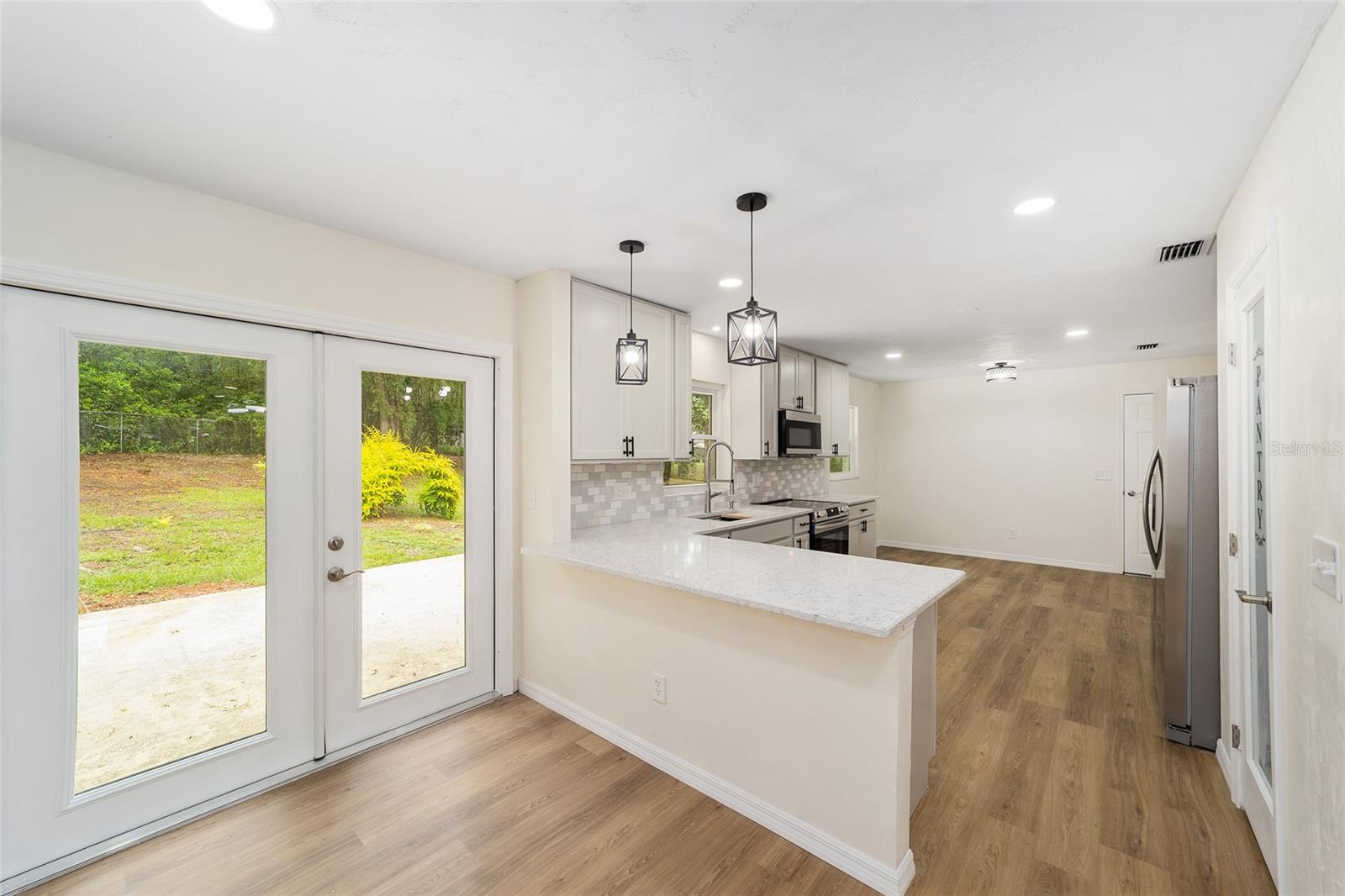 Image 18 of 58 For 9310 10th Place