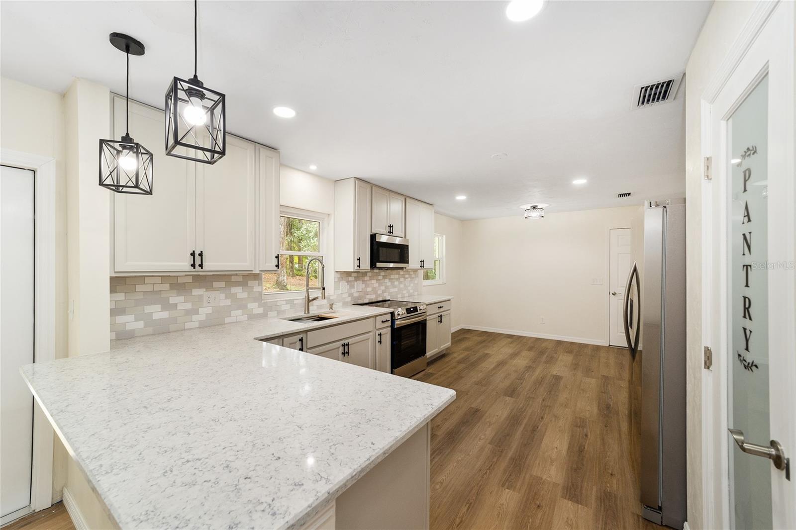 Image 19 of 58 For 9310 10th Place