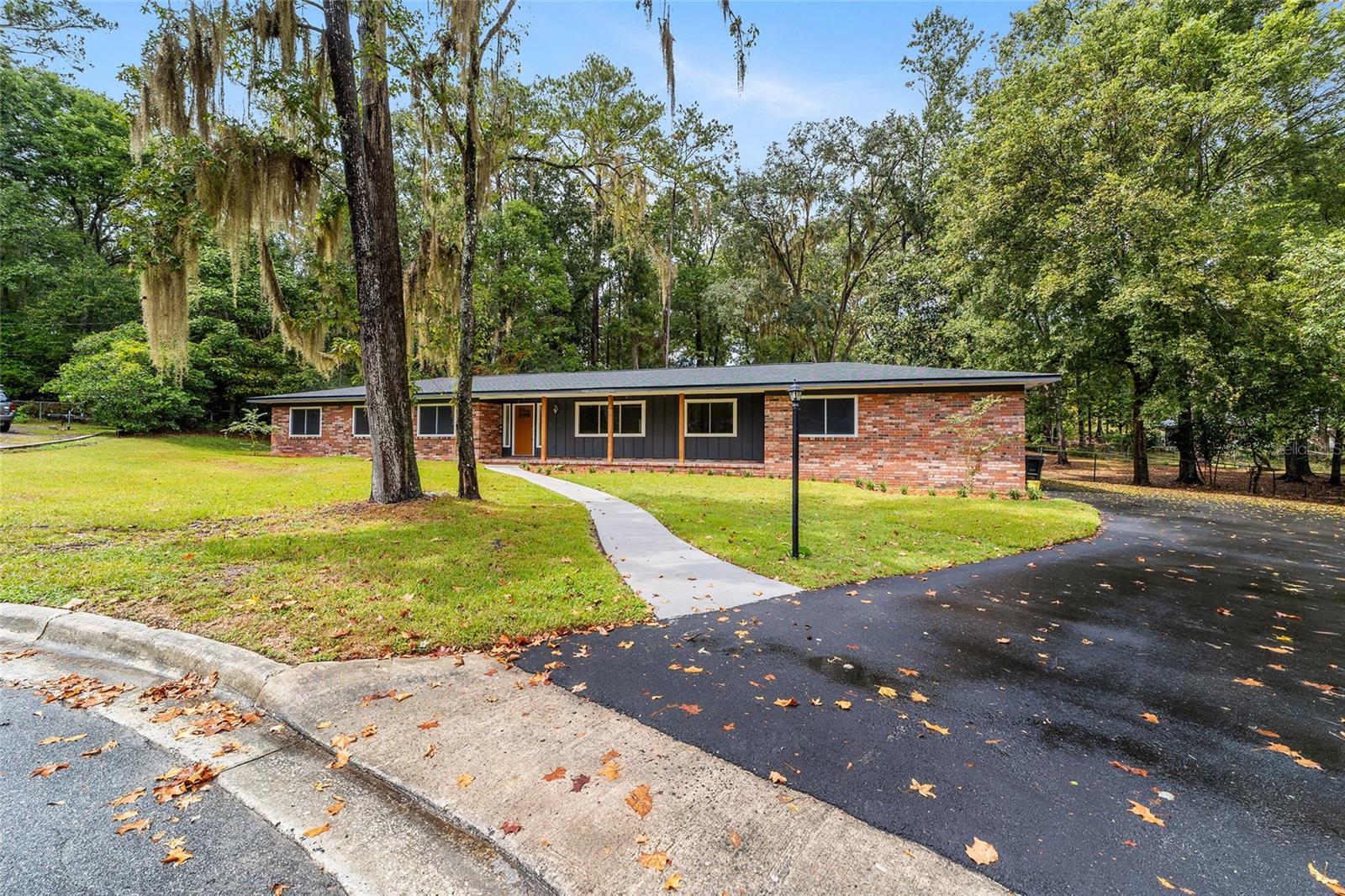 Image 3 of 58 For 9310 10th Place