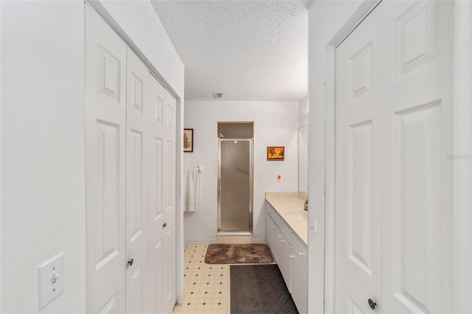 Image 27 of 51 For 9224 93rd Circle