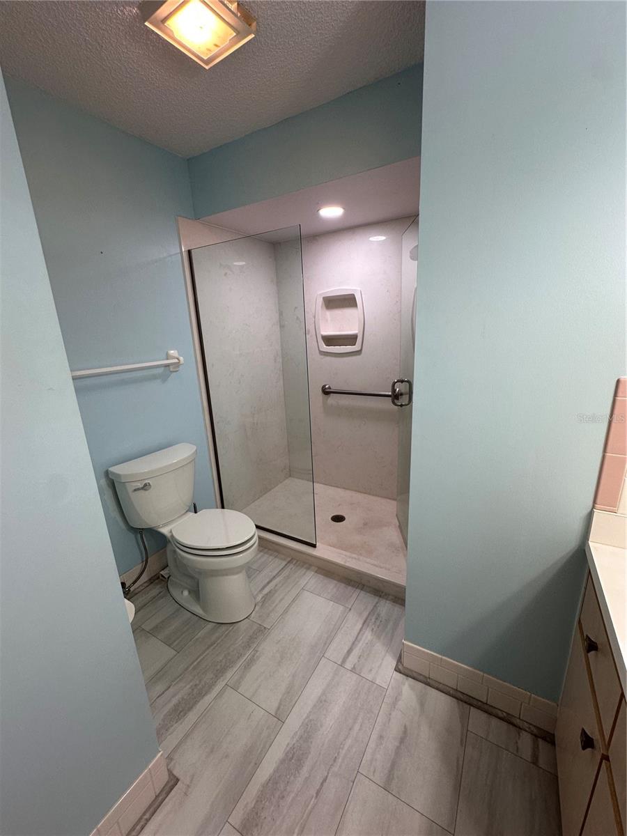 Image 21 of 29 For 17746 99th Avenue