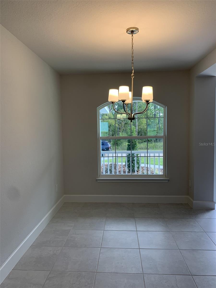 Listing photo id 8 for 2199 Say Drive