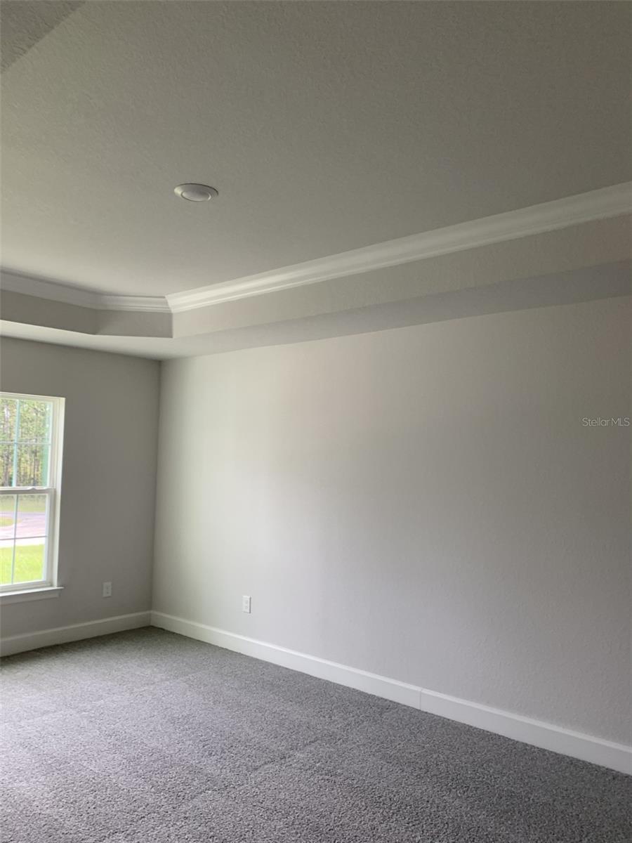 Listing photo id 5 for 2199 Say Drive