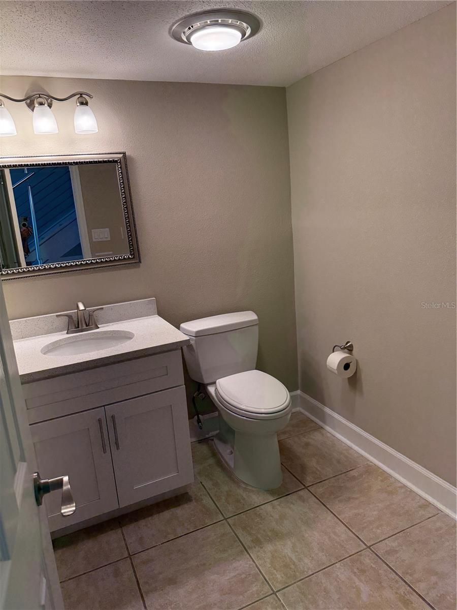 Image 10 of 60 For 11310 Bayshore Drive 58