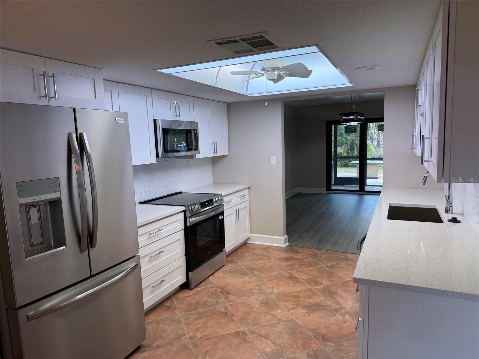 Image 13 of 60 For 11310 Bayshore Drive 58