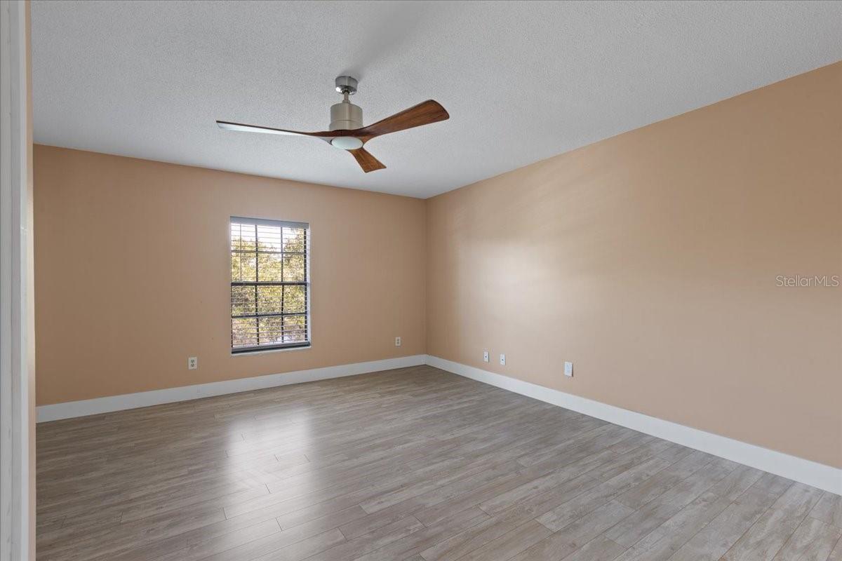 Image 34 of 60 For 11310 Bayshore Drive 58