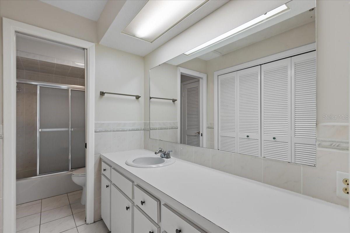 Image 37 of 60 For 11310 Bayshore Drive 58
