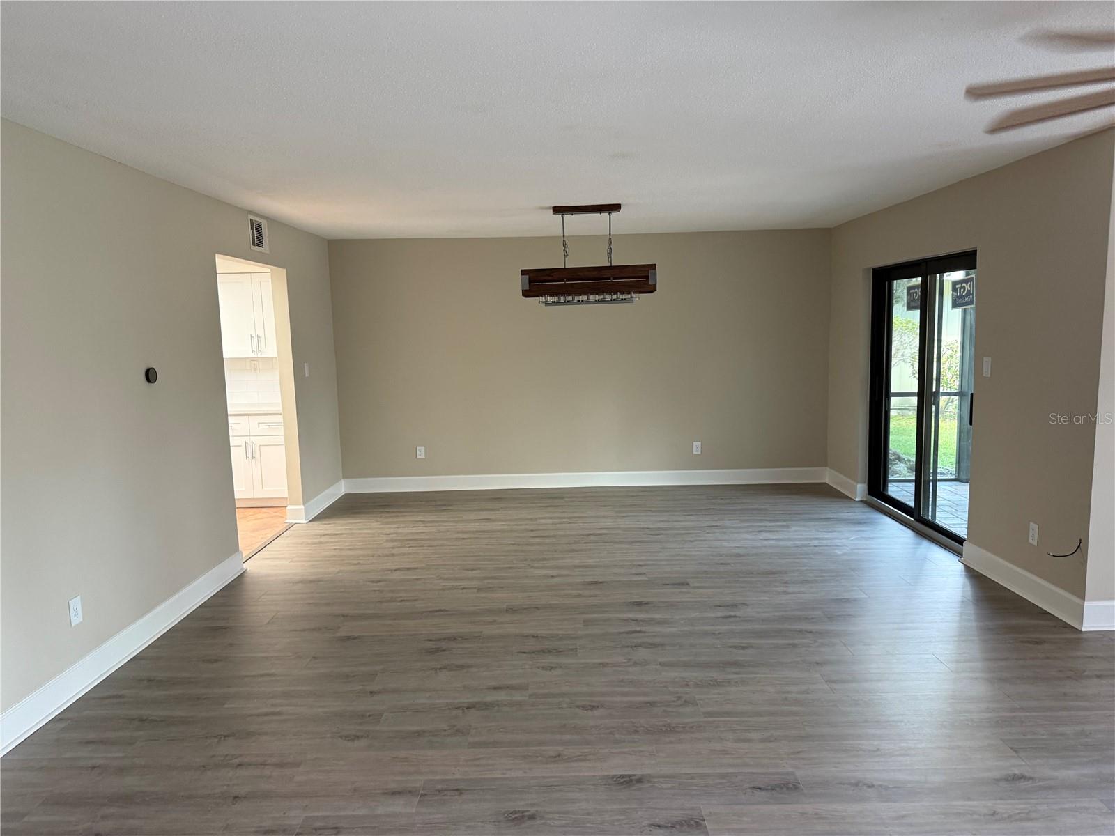 Image 8 of 60 For 11310 Bayshore Drive 58