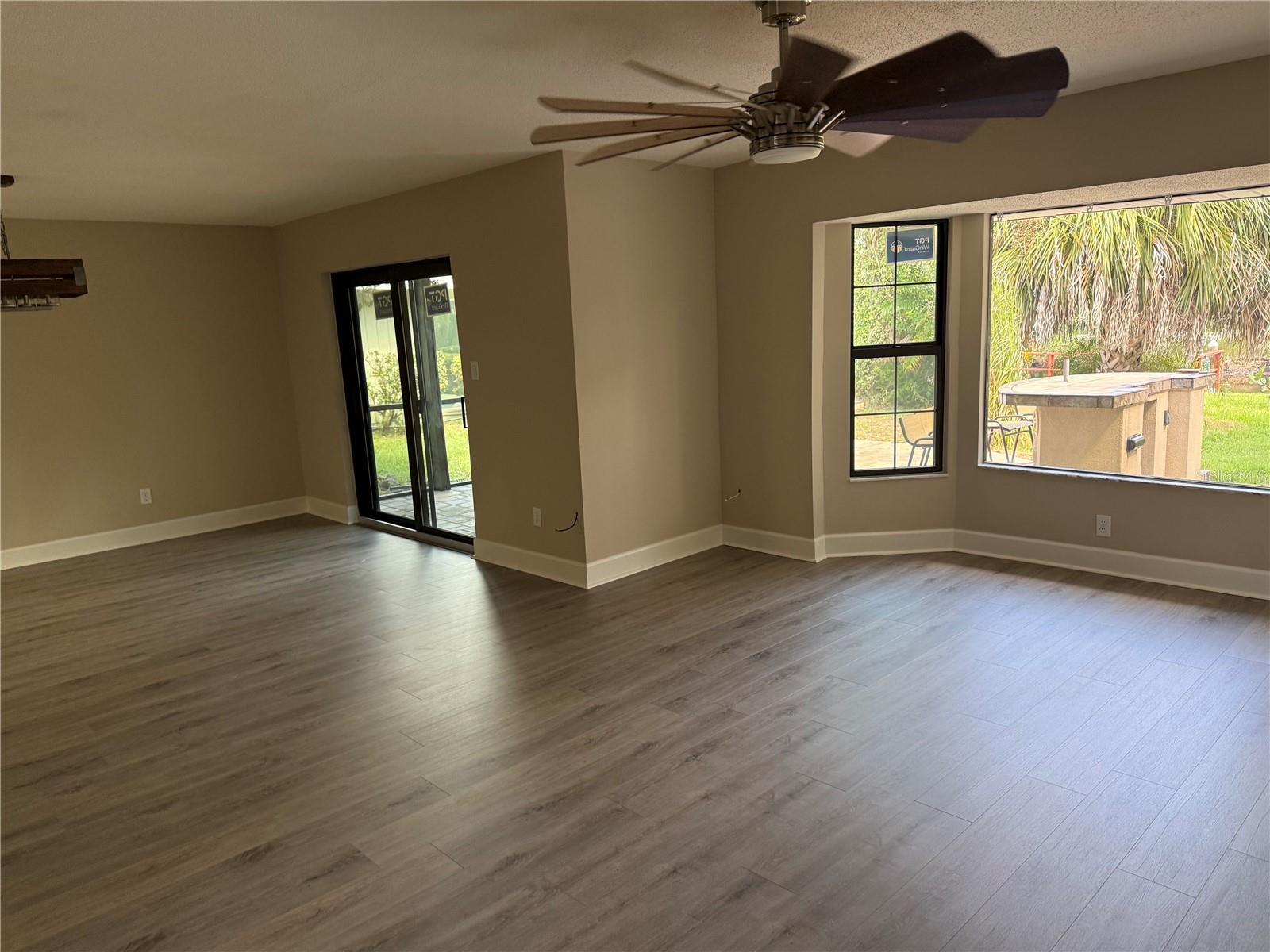 Image 9 of 60 For 11310 Bayshore Drive 58