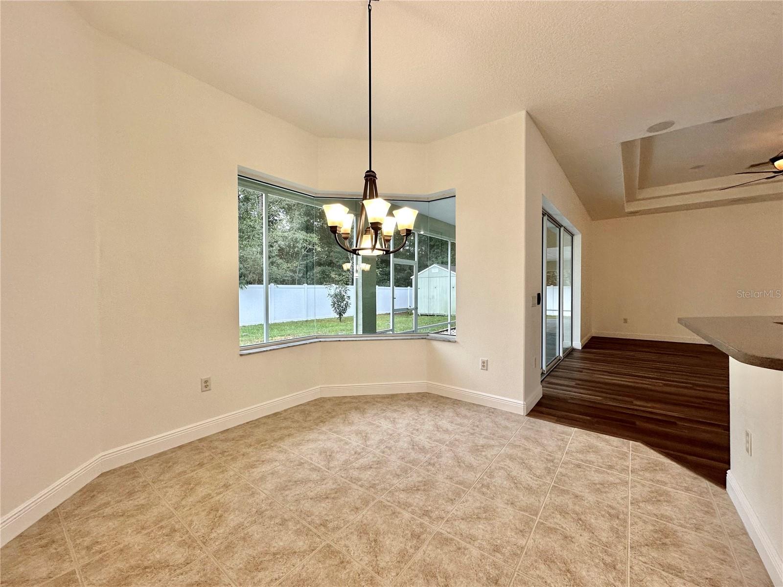 Listing photo id 11 for 22 Imree Lane