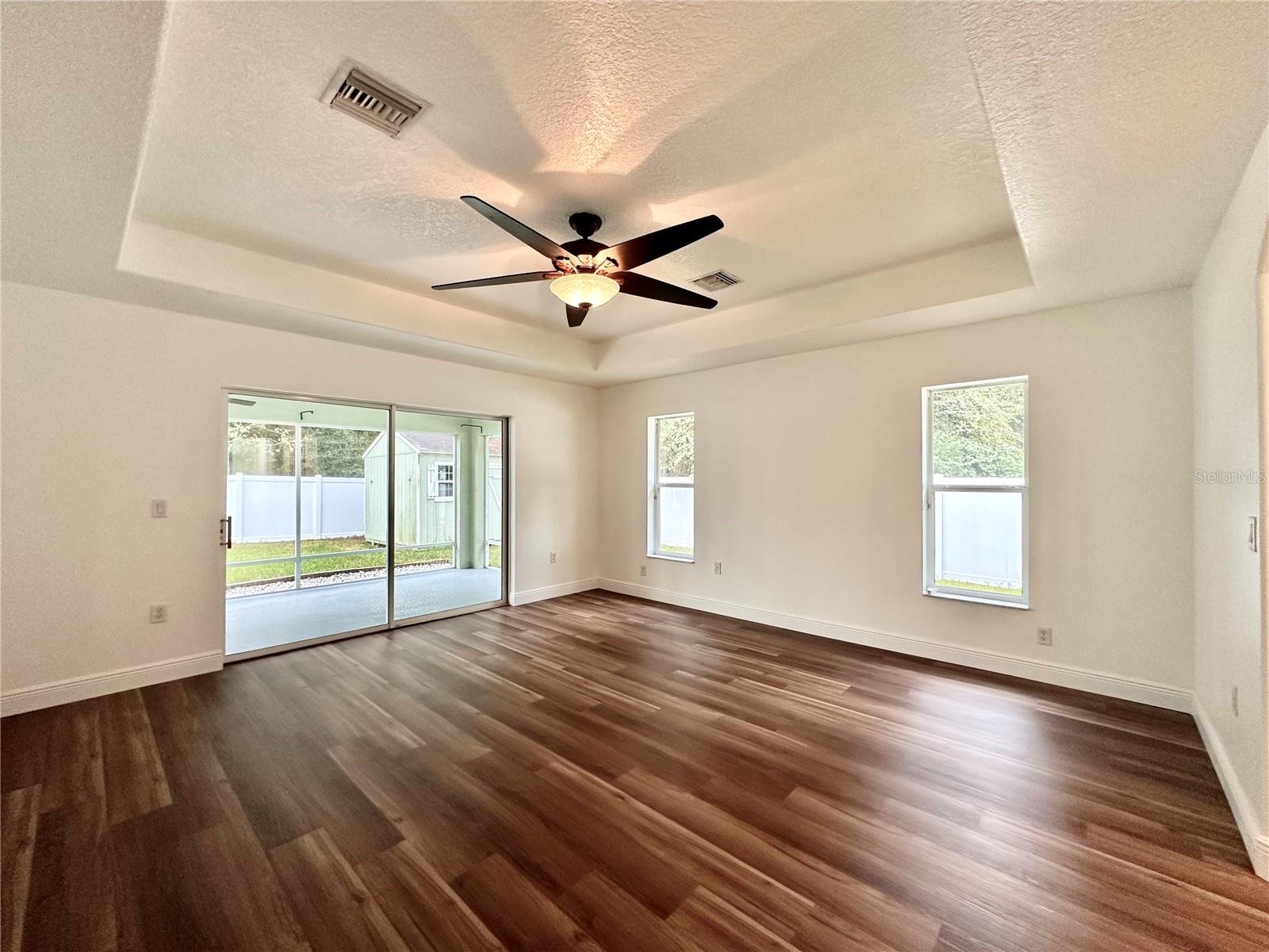 Listing photo id 17 for 22 Imree Lane