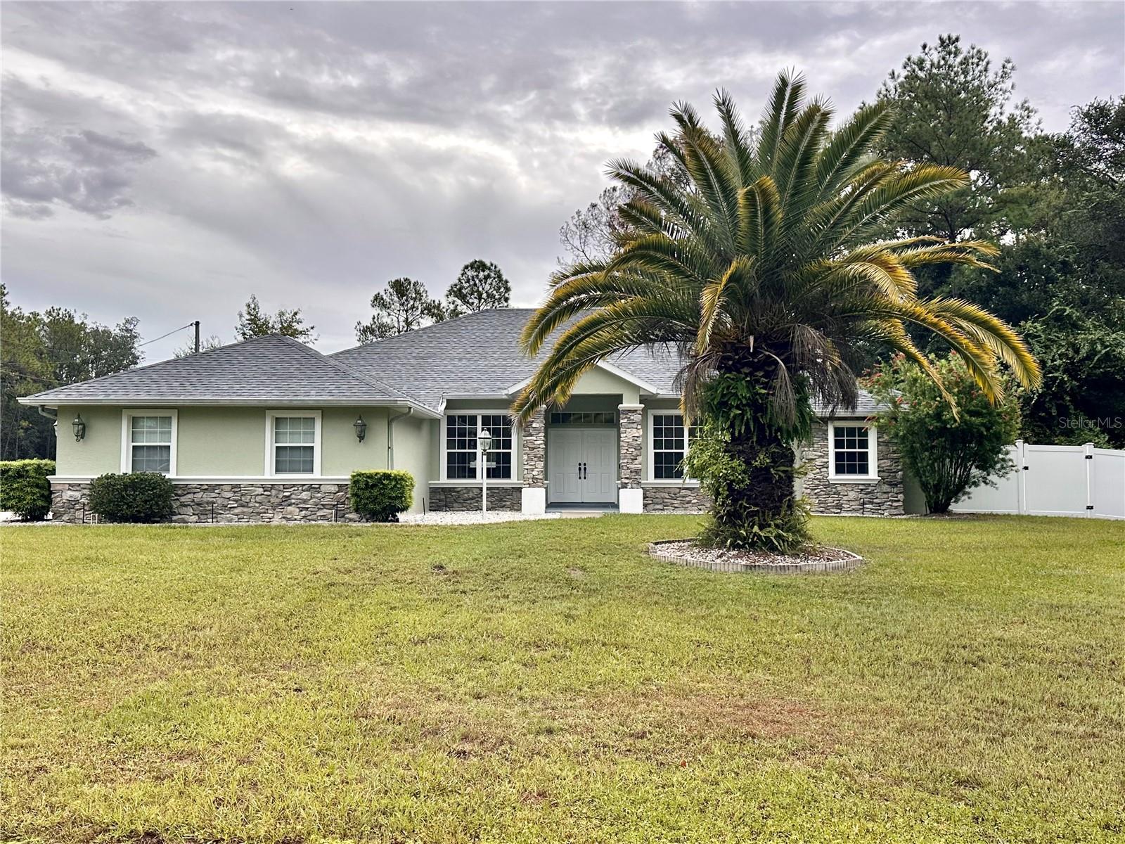 Listing photo id 0 for 22 Imree Lane
