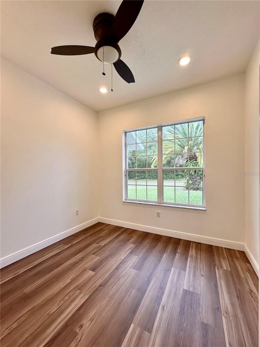 Listing photo id 23 for 22 Imree Lane