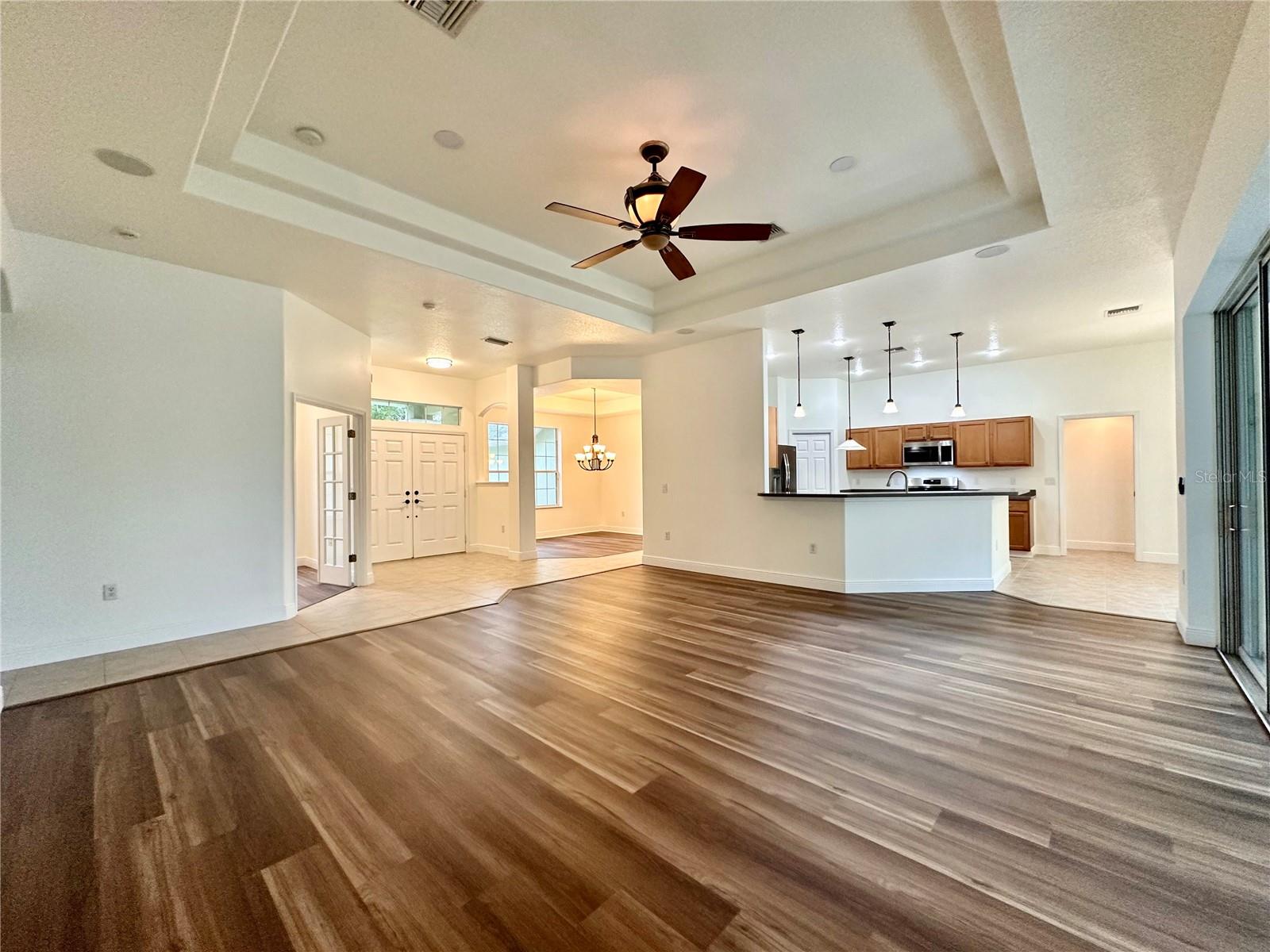 Listing photo id 4 for 22 Imree Lane