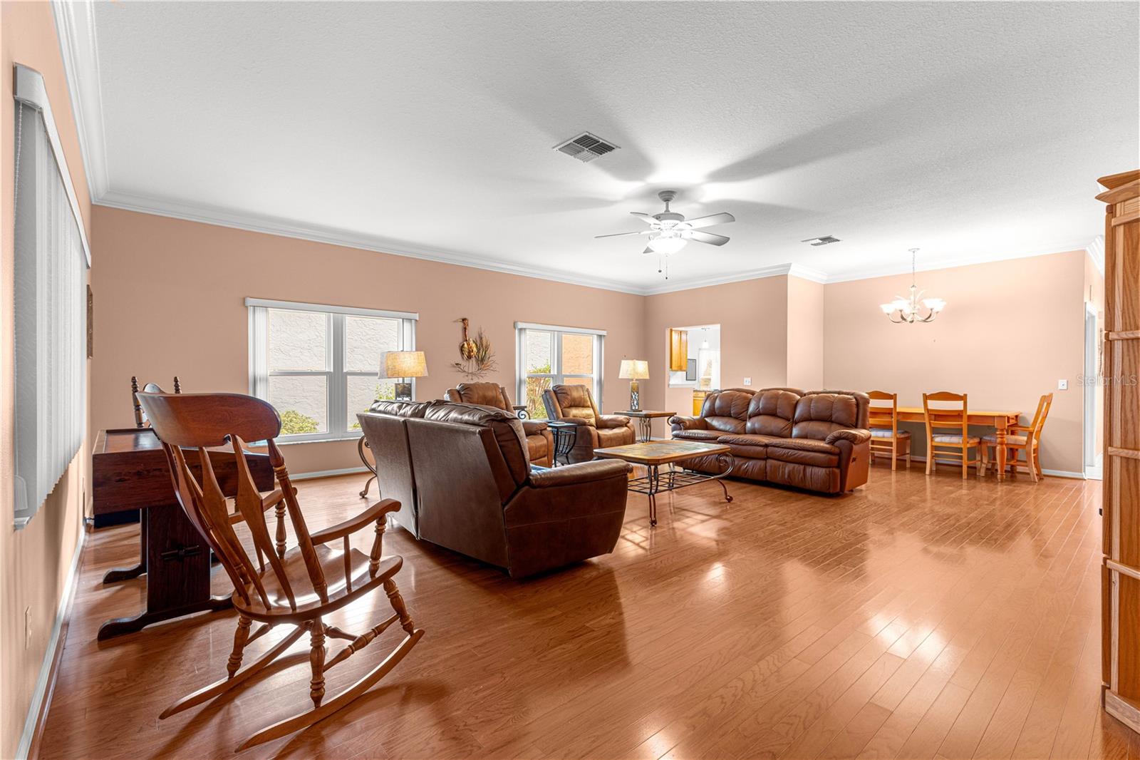 Image 25 of 50 For 9200 93rd Circle