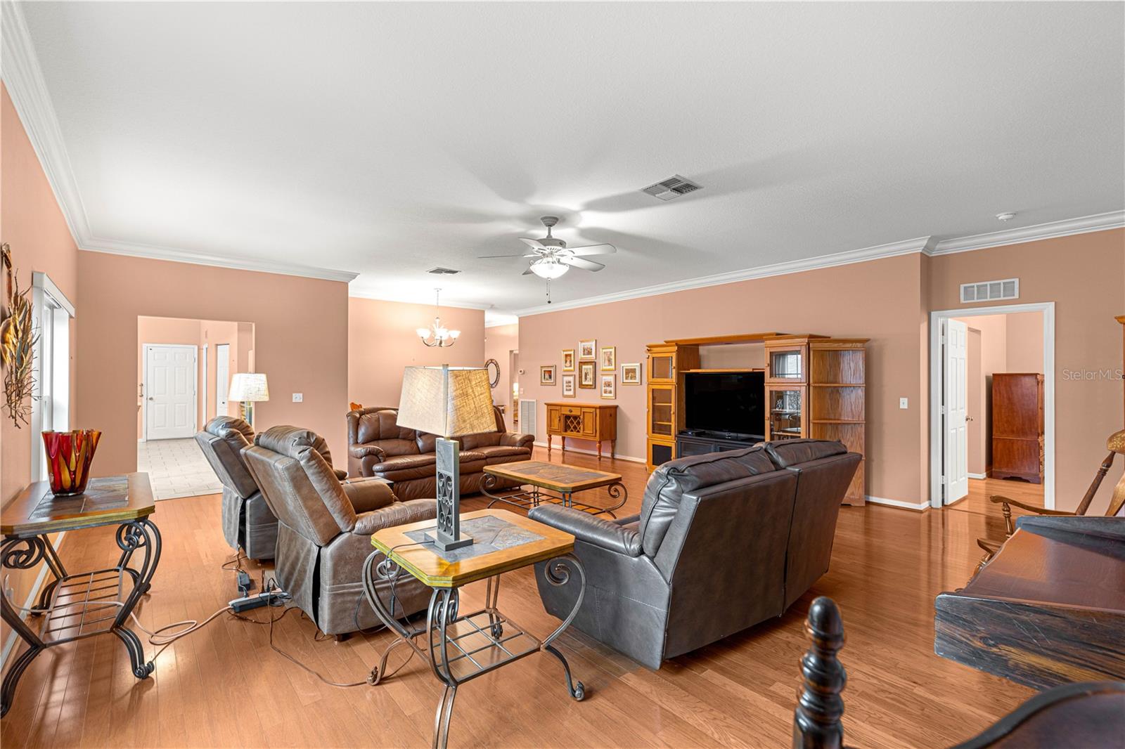 Image 29 of 50 For 9200 93rd Circle